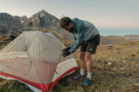 TEST: Warg Alp 3 – Ultraleichtzelt mit ausreichend Platz für drei Personen