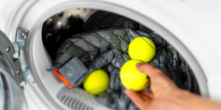 Wie man eine Daunenjacke wäscht