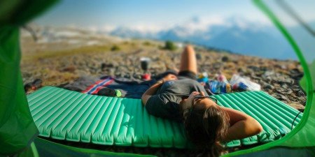 Wie wählt man eine Isomatte nach ihrer Konstruktion aus?