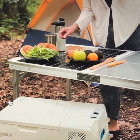 Campingtisch GoSun mit Solarpanel 60 W