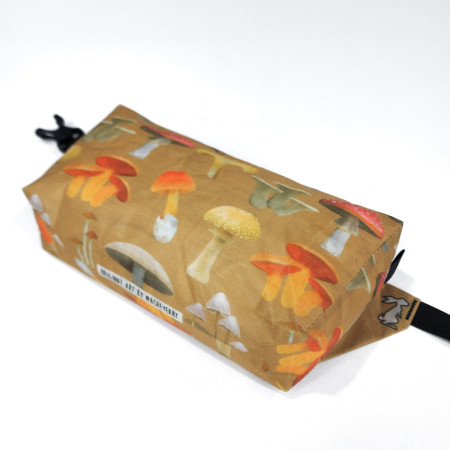 Hüfttasche High Tail Designs Fanny Pack Botany Poster