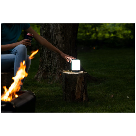 Aufladbare Taschenlampe BioLite AlpenGlow 250